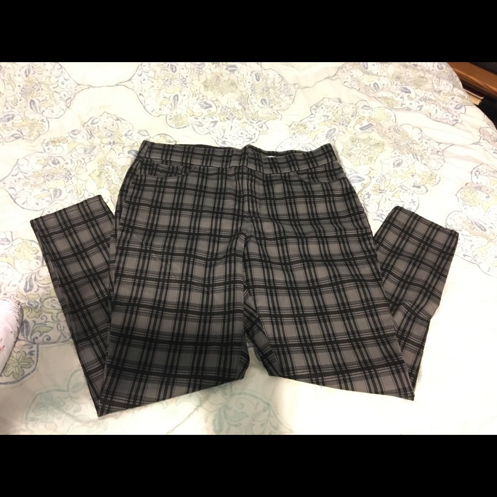 Brand new Nine West Pants size 16